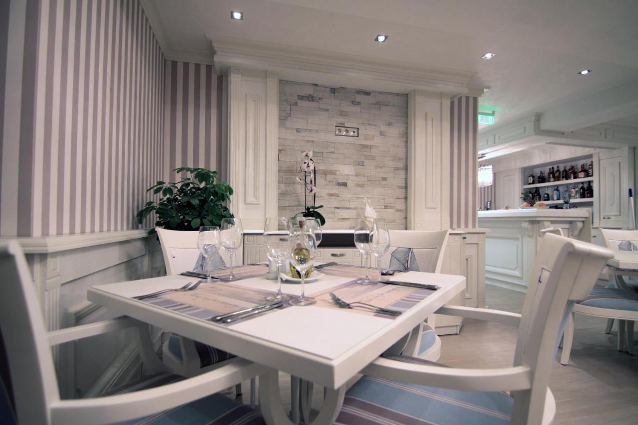 Armira Lozenets Hotell Exteriör bild
