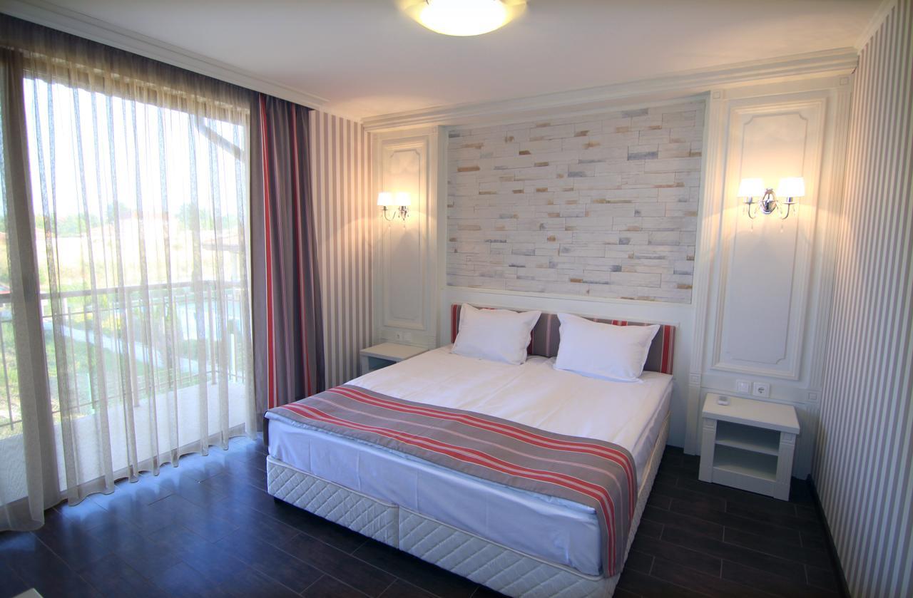Armira Lozenets Hotell Exteriör bild